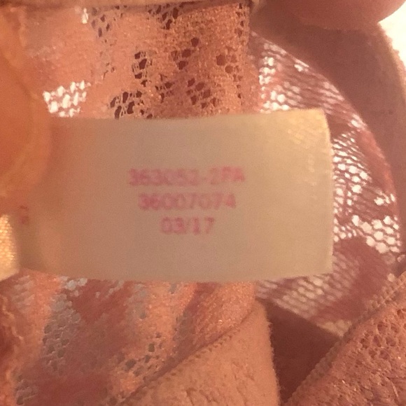 Victoria's Secret PINK Lace Bralette Medium - Picture 6 of 9